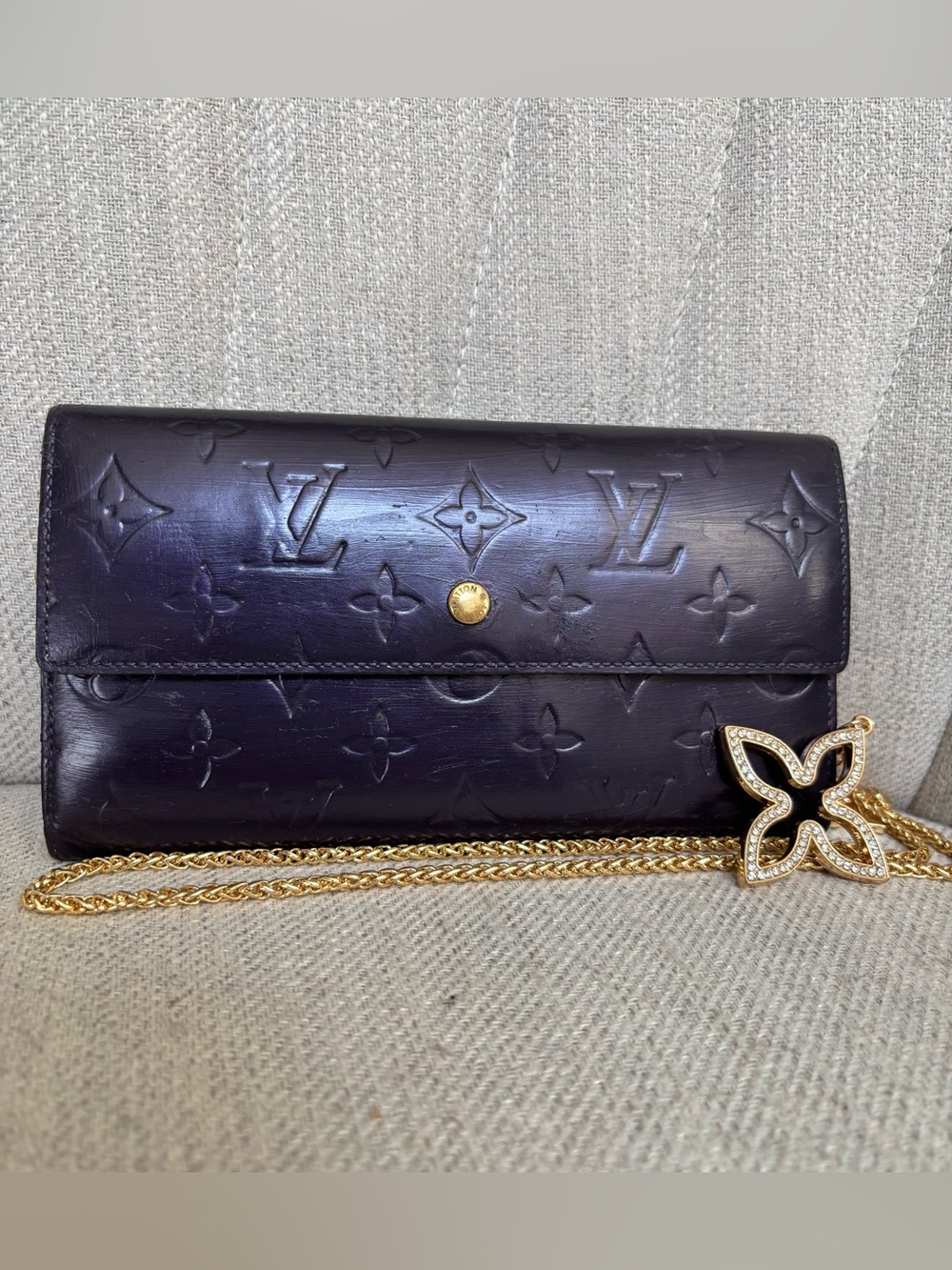 LOUIS VUITTON Monogram Dark Purple Vernis Reade Wallet on Chain